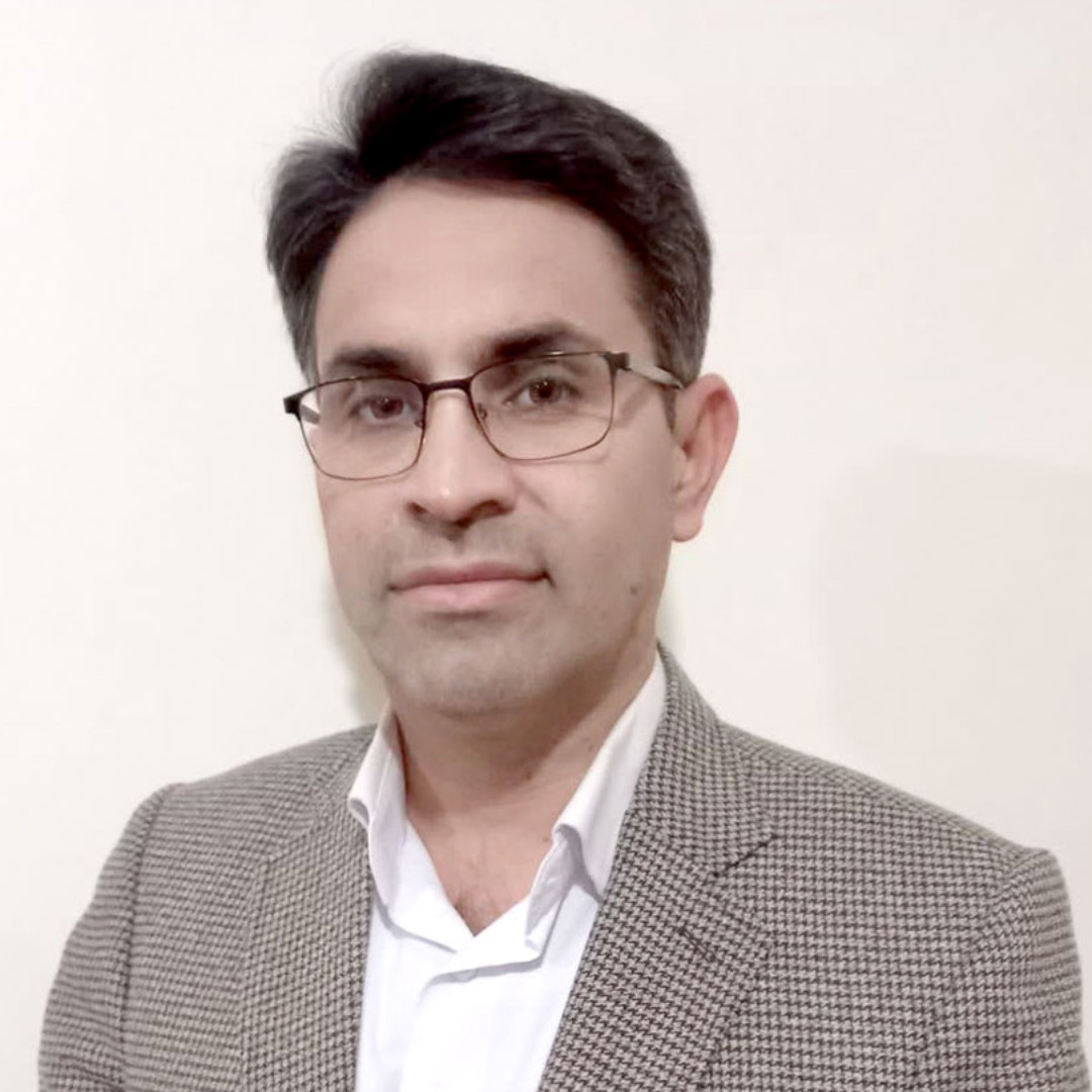 دکتر مهدی شیخ 